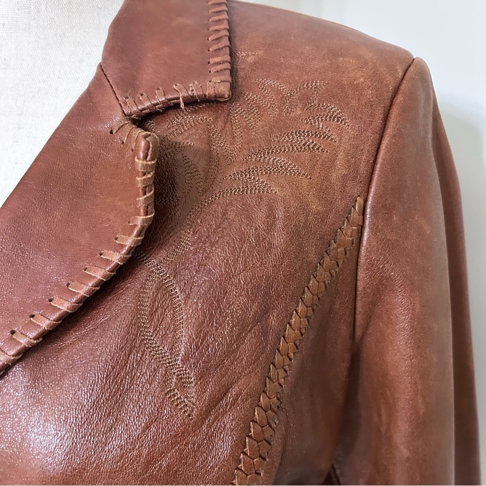 Y2K Aqua Cognac Brown Western Style Leather Blazer Floral Whipstitched Jacket M - Picture 3 of 8